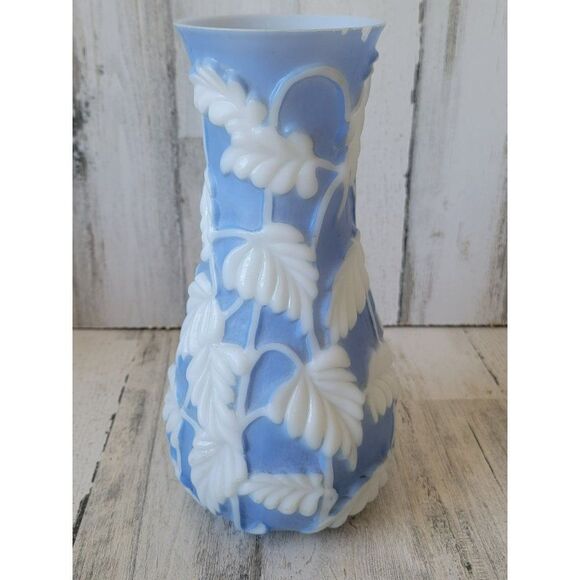 Phoenix philodendron blue glass vase milk‎ leaf home decor - Picture 1 of 12